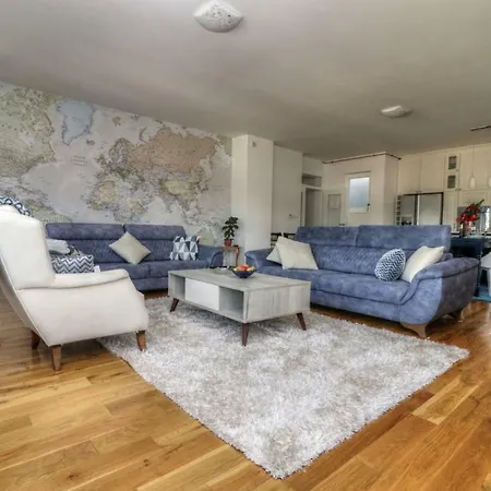 Lilly Dream Deluxe Penthouse With A Terrace Apartment